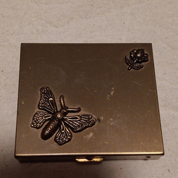 Vintage Brass Pillbox - Picture 1 of 3